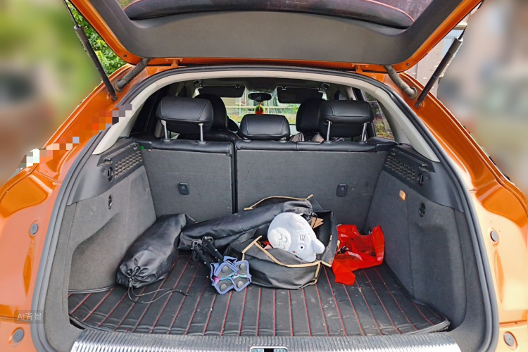 Audi Q3 2016 car image #21