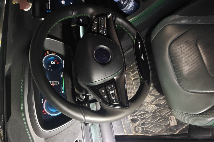 BYD Han 2022 car image #16