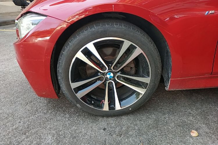 BMW 3 Series 2018 #9 BMW 3 Series 2018 car image #9