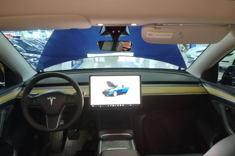 Tesla Model Y 2022 #11 Tesla Model Y 2022 car image #11
