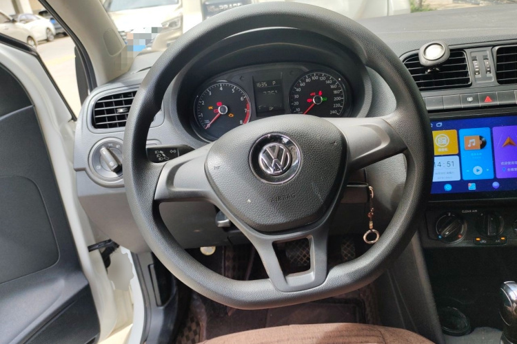 Volkswagen Polo 2017 #11 Volkswagen Polo 2017 car image #11