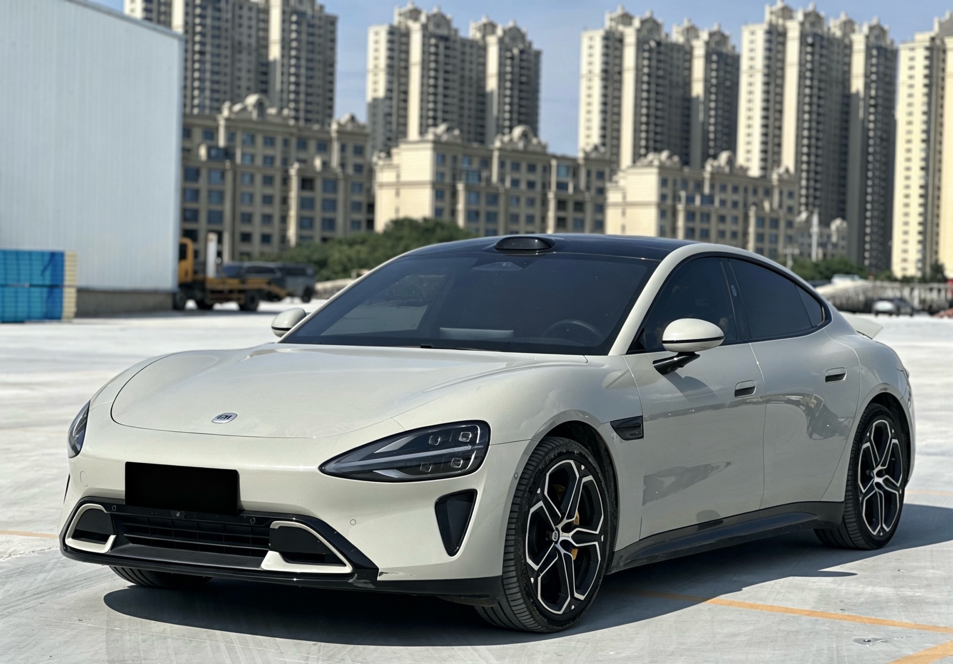 MI SU7 2025 car image 