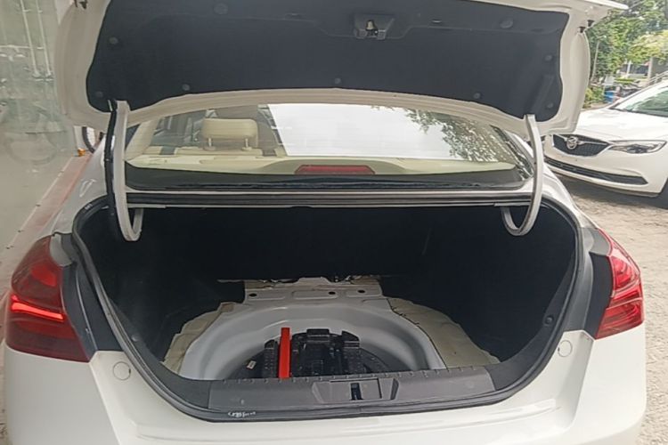 GEELY Emgrand 2018 #19 GEELY Emgrand 2018 car image #19