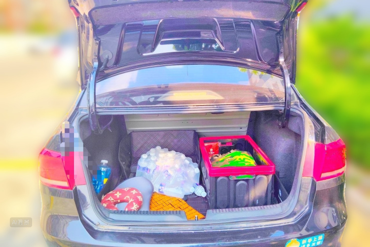 Volkswagen Santana 2015 car image #21