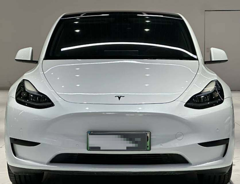Tesla Model Y 2023 #4 Tesla Model Y 2023 car image #4
