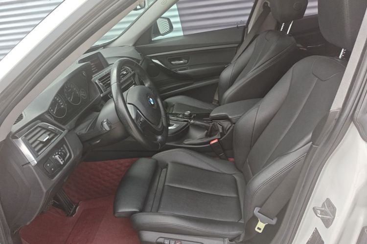 BMW 3 Series GT 2018 #15 BMW 3 Series GT 2018 car image #15