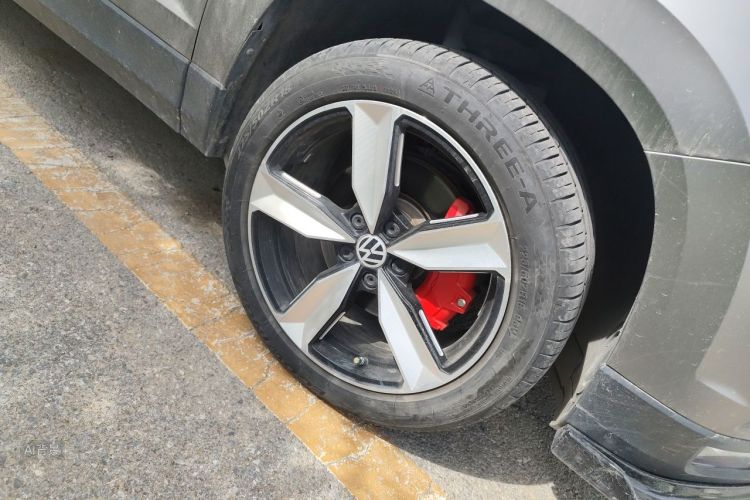 Volkswagen Tharu 2020 car image #9