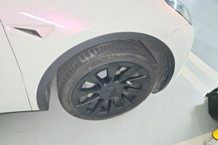 Tesla Model Y 2022 #9 Tesla Model Y 2022 car image #9