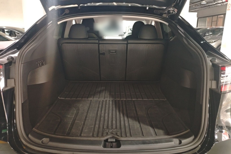 Tesla Model Y 2023 #19 Tesla Model Y 2023 car image #19