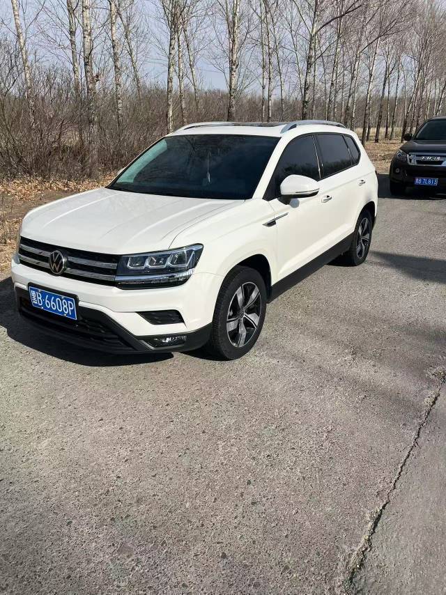 2023 2023 immagine di auto