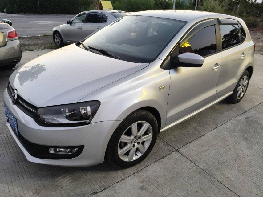 Volkswagen Polo 2014 Volkswagen Polo 2014 car image