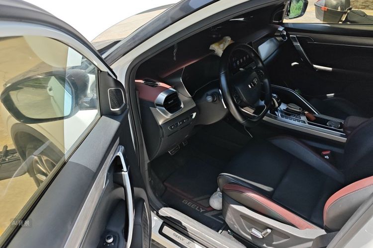 GEELY Coolray 2019 #18 GEELY Coolray 2019 car image #18