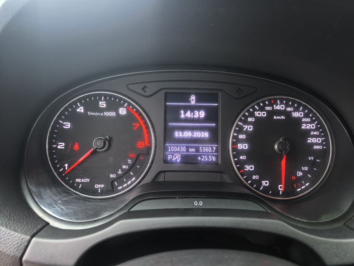 Audi A3 2018 car image #10