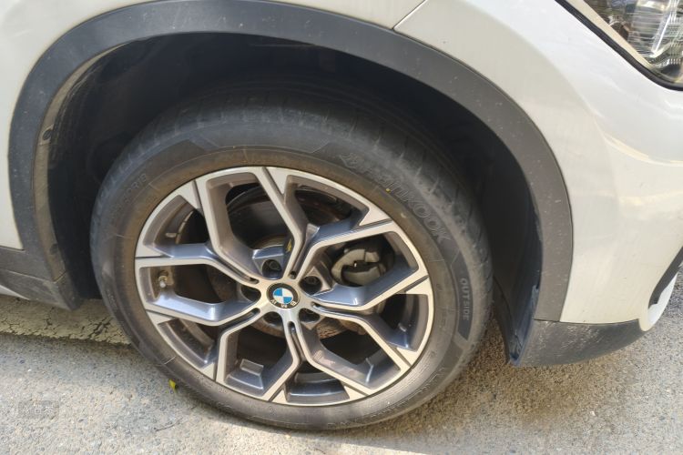 BMW X1 2023 car image #9