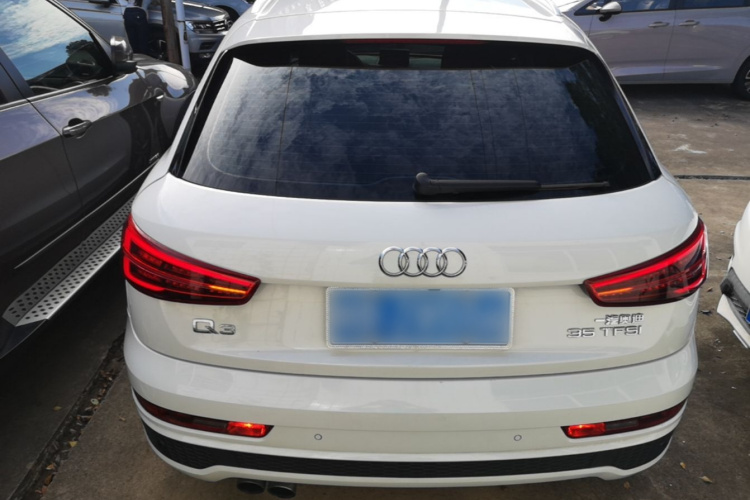 Audi Q3 2019 #6 Audi Q3 2019 car image #6