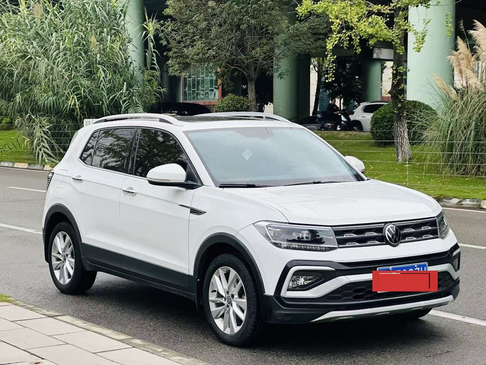Volkswagen T-Cross 2024 car image #3