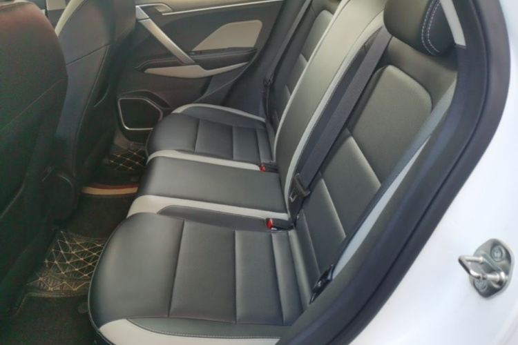 GEELY Coolray 2020 #17 GEELY Coolray 2020 car image #17