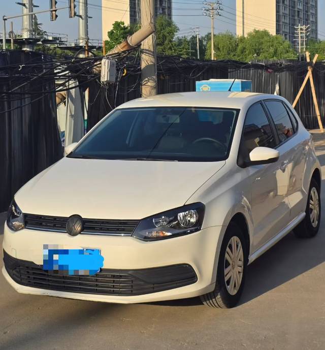 Volkswagen Polo 2017 car image 