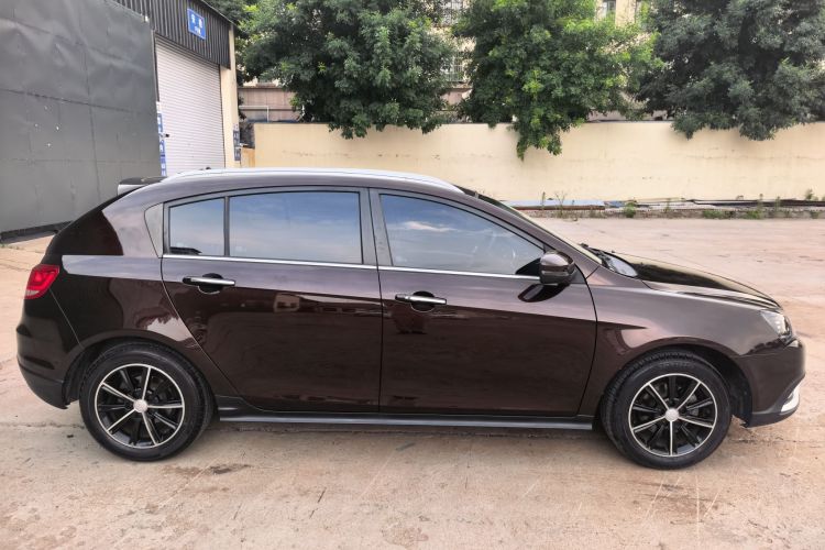 GEELY Emgrand 2016 car image #6