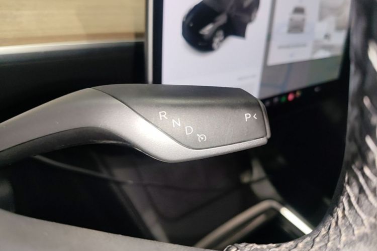 Tesla Model Y 2021 #14 Tesla Model Y 2021 изображение автомобиля #14