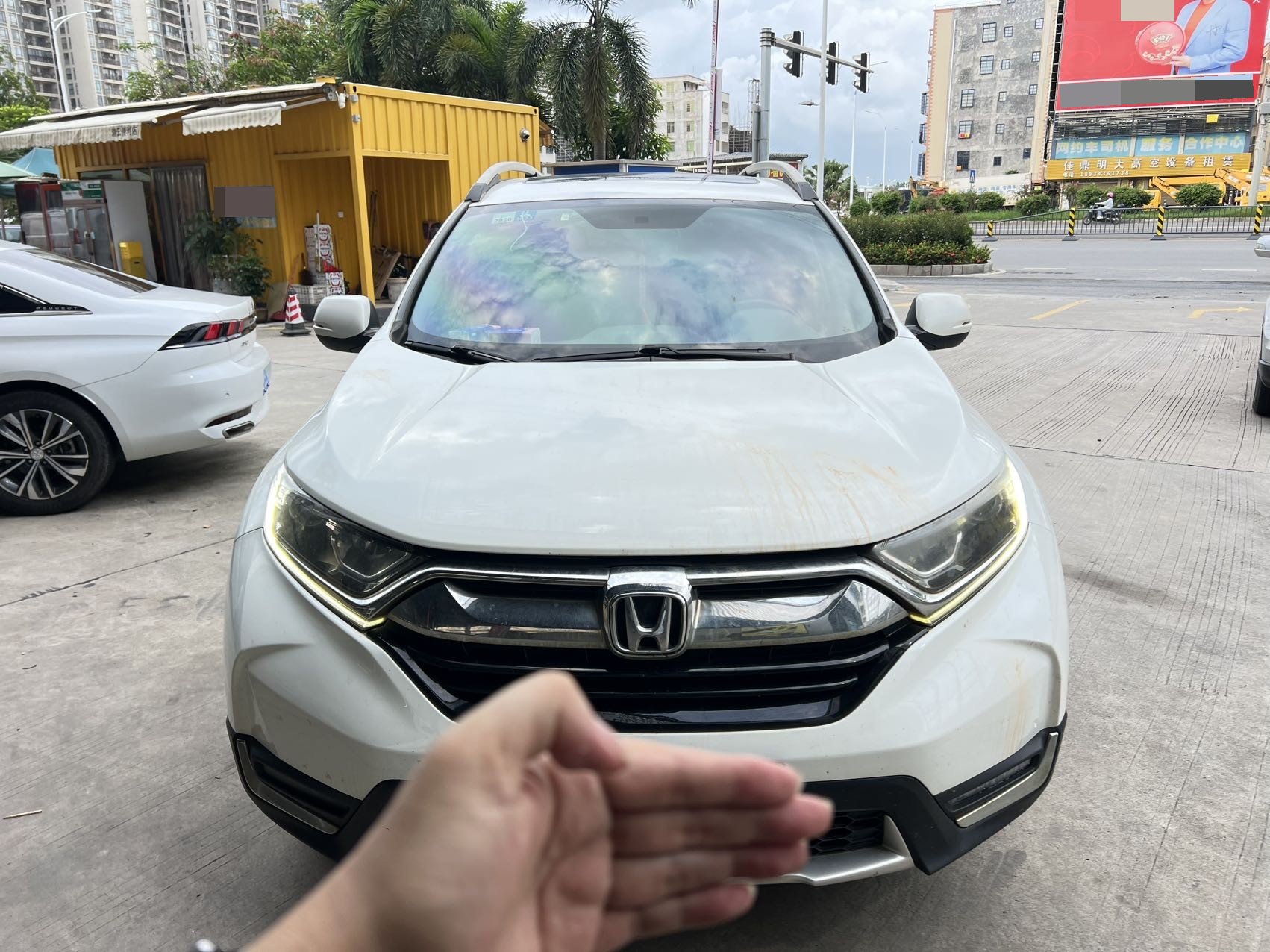Honda CR-V 2018 car image #2