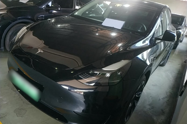 Tesla Model Y 2022 #2 Tesla Model Y 2022 car image #2