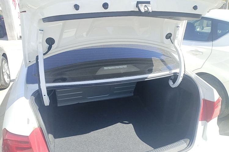 Volkswagen Santana 2023 car image #19