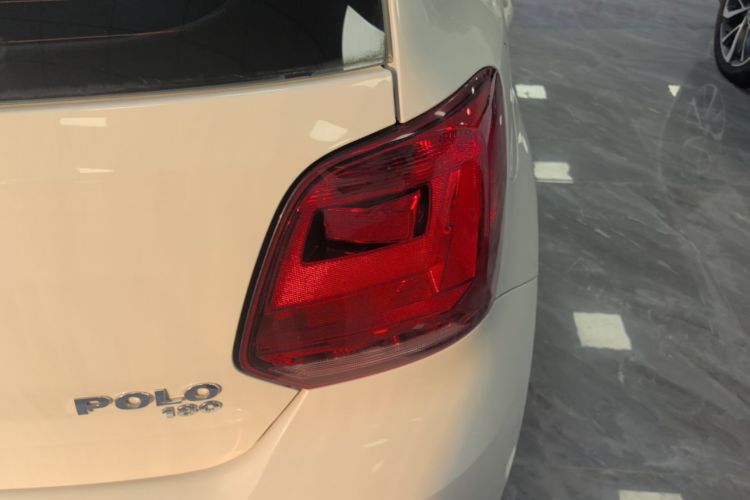 Volkswagen Polo 2019 #8 Volkswagen Polo 2019 صورة سيارة #8