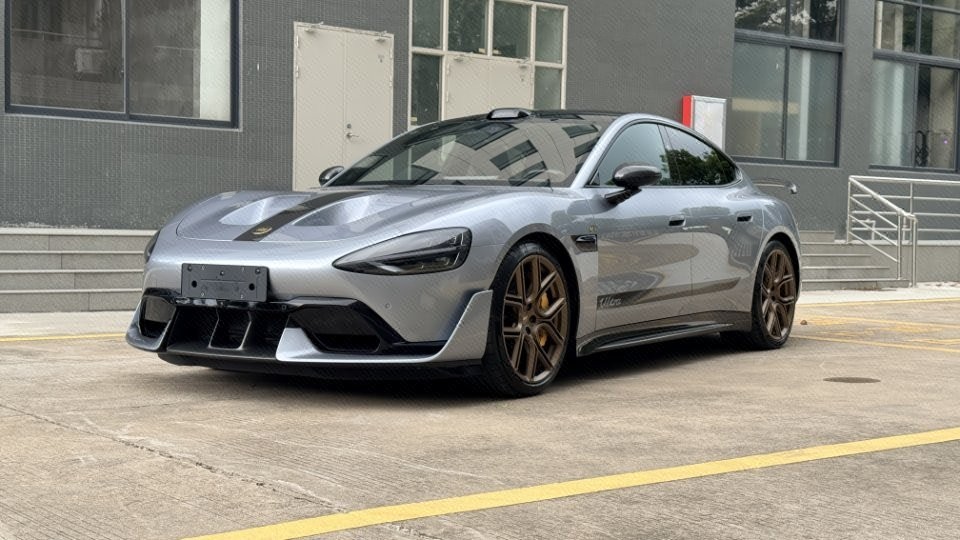MI SU7 Ultra 2025 car image 