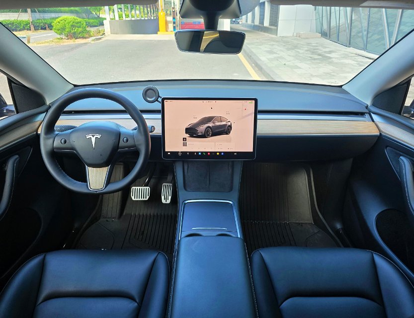 Tesla Model Y 2022 #4 Tesla Model Y 2022 car image #4