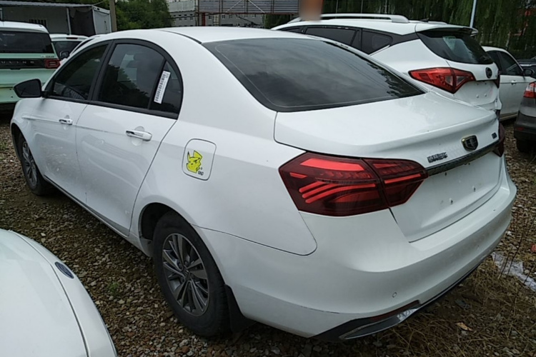 GEELY Emgrand 2019 car image #7