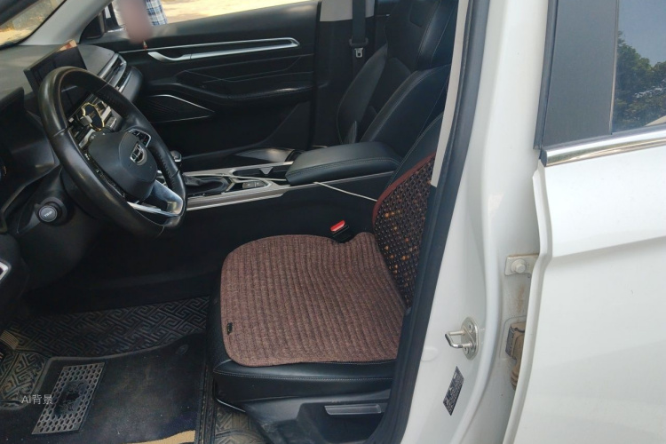 GEELY Emgrand 2023 car image #17