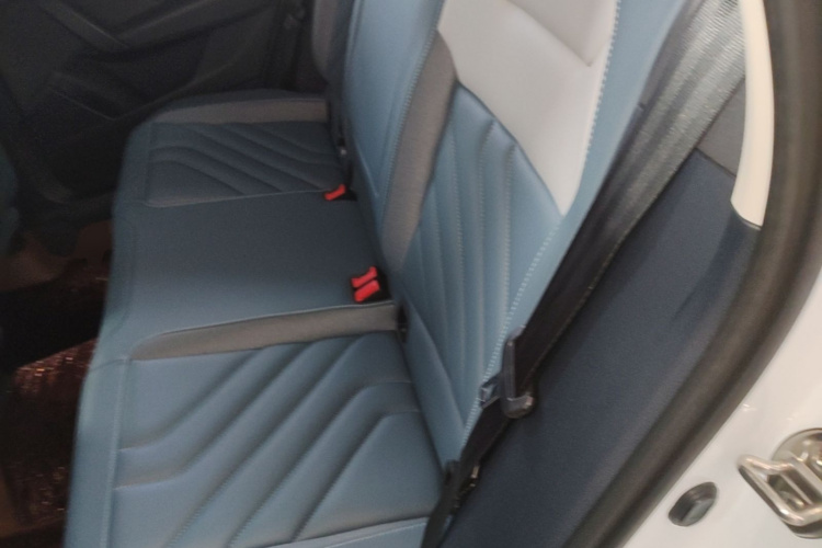 Volkswagen Tharu 2023 car image #17