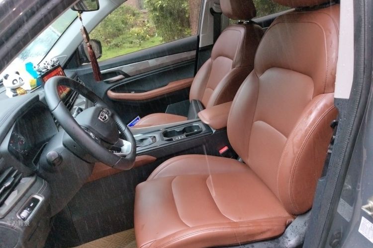 GEELY Vision X6 2023 imagen de coche #17