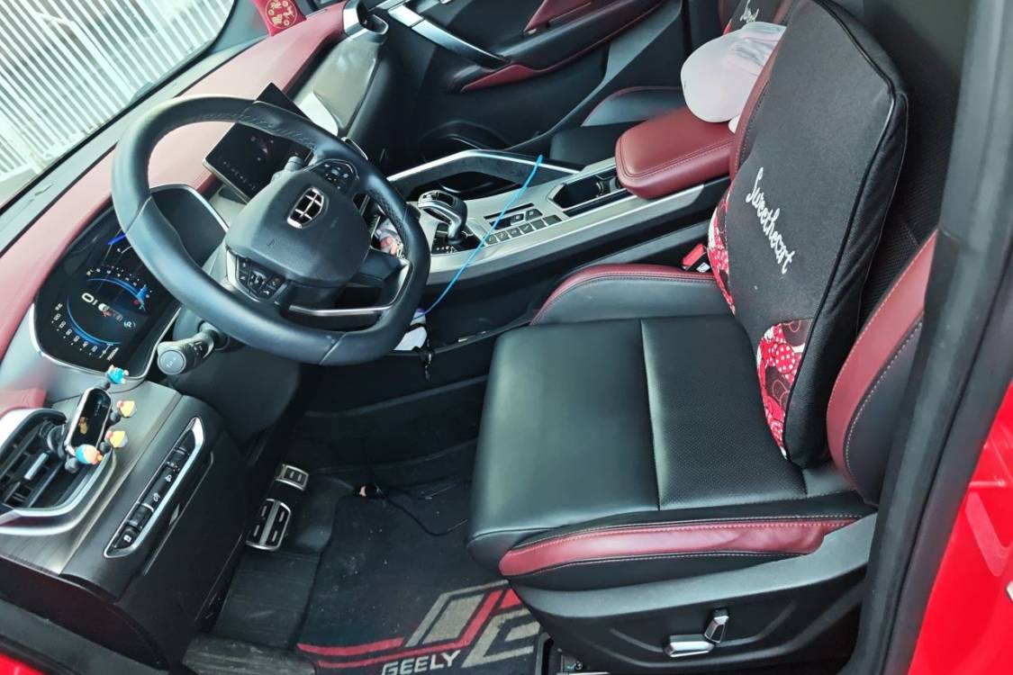 GEELY Coolray 2018 #20 GEELY Coolray 2018 car image #20