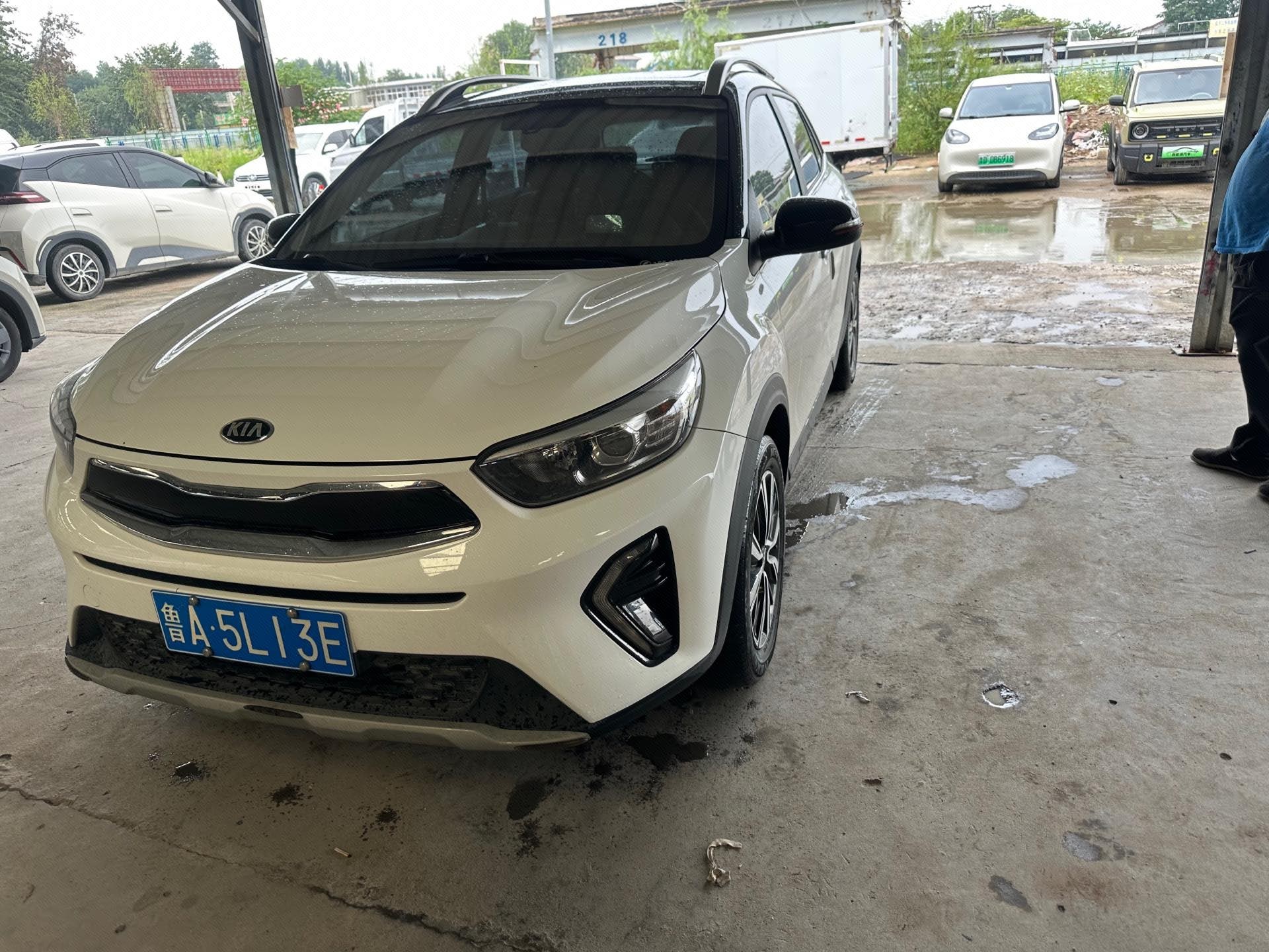 Kia KX1 2020 car image 