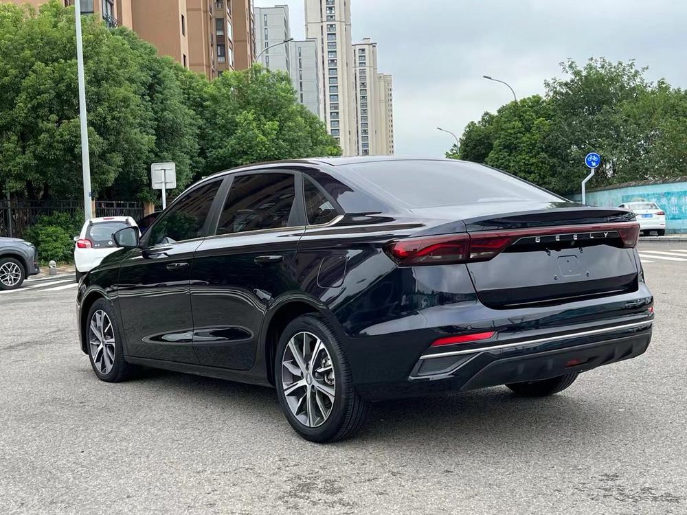 GEELY Emgrand 2022 immagine di auto #4