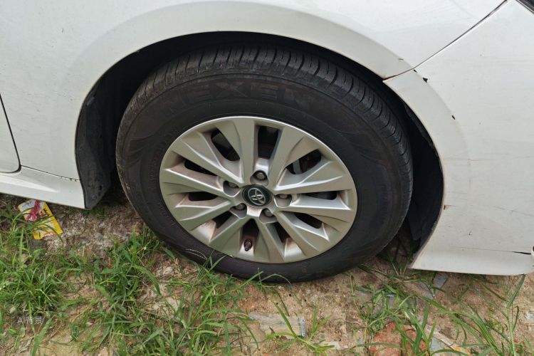 Toyota Corolla 2022 image de voiture #9