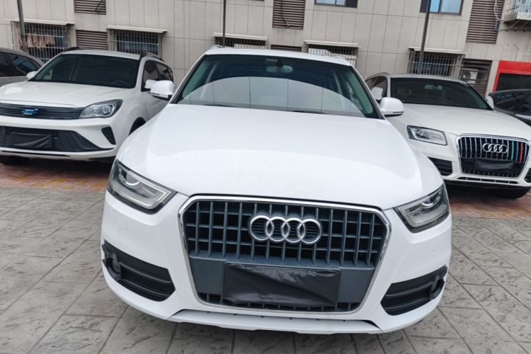 Audi Q3 2016 car image #3