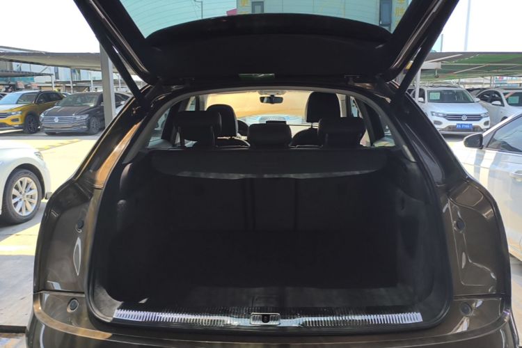 Audi Q3 2019 #19 Audi Q3 2019 car image #19