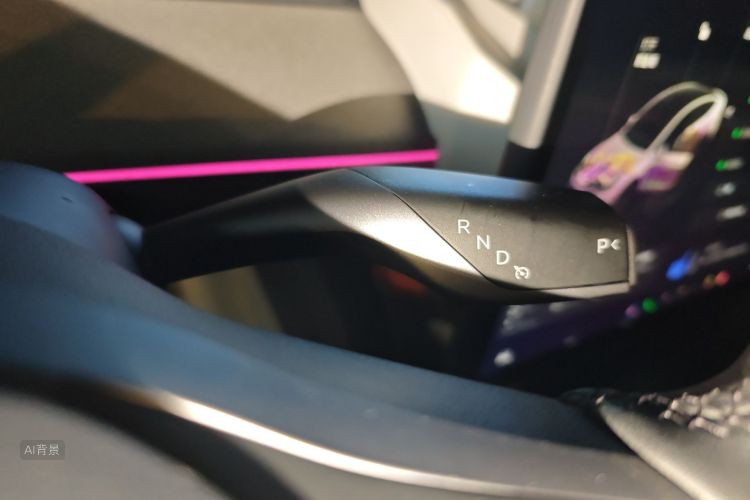 Tesla Model Y 2023 #16 Tesla Model Y 2023 car image #16