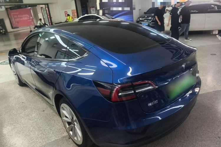 Tesla Model 3 2021 car image #5