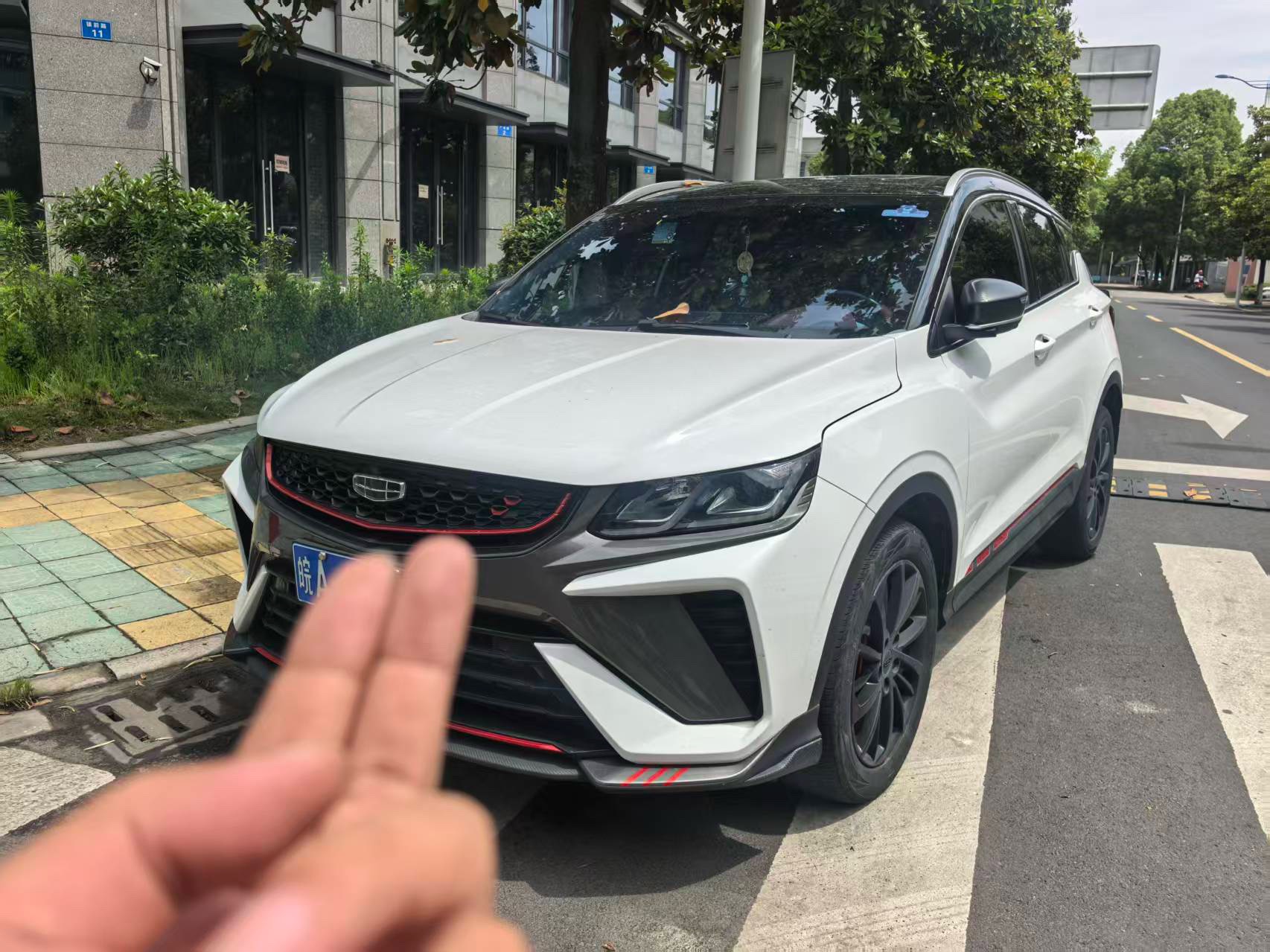 GEELY Coolray 2021 car image 
