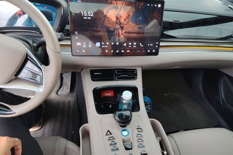 BYD Han 2024 car image #15