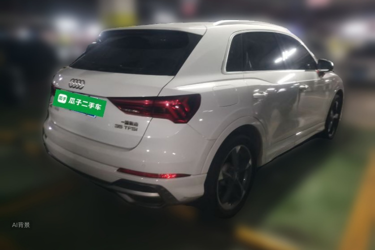 Audi Q3 2021 car image #7
