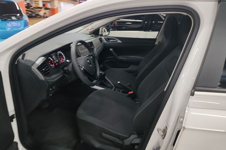 Volkswagen Polo 2021 car image #15