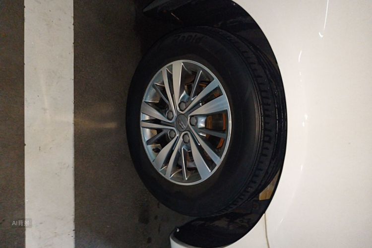 GEELY Emgrand 2018 car image #9