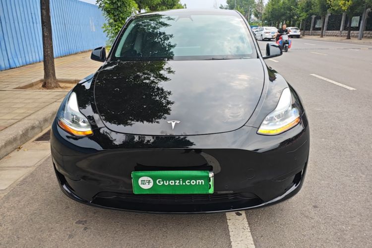 Tesla Model Y 2022 #3 Tesla Model Y 2022 car image #3