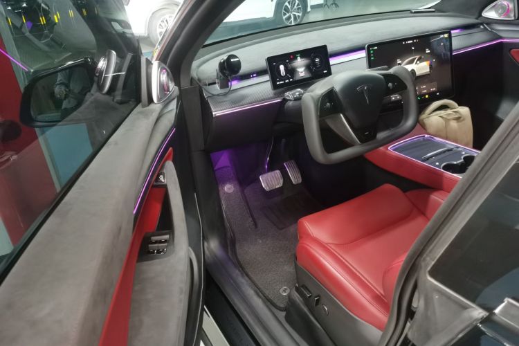 Tesla Model Y 2023 #16 Tesla Model Y 2023 car image #16