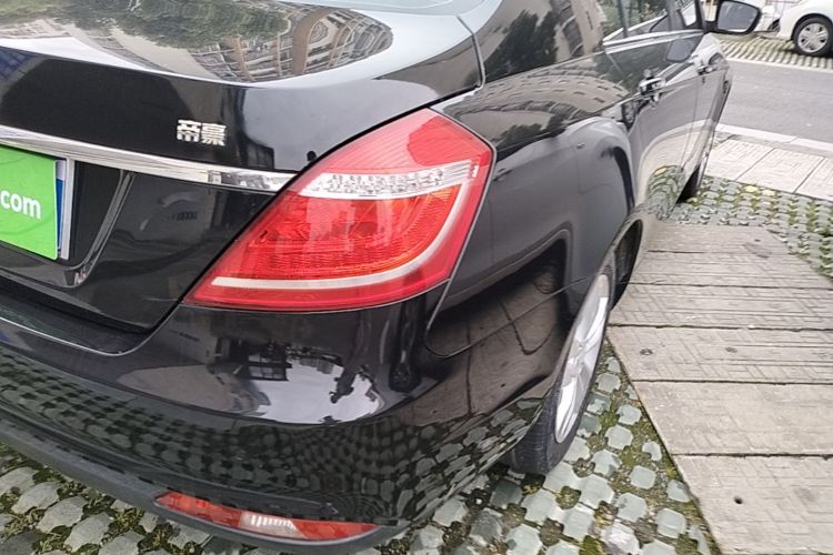 GEELY Emgrand 2015 car image #8